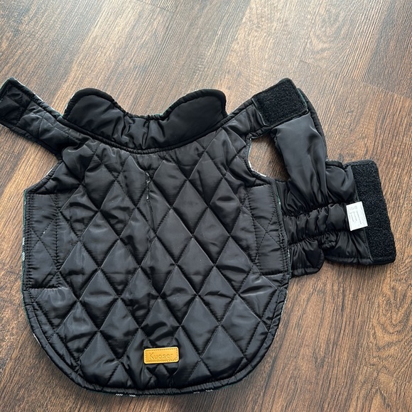 Kuoser Reversible Flannel/Quilted Dog Coat. Small NWOT - Picture 4 of 10